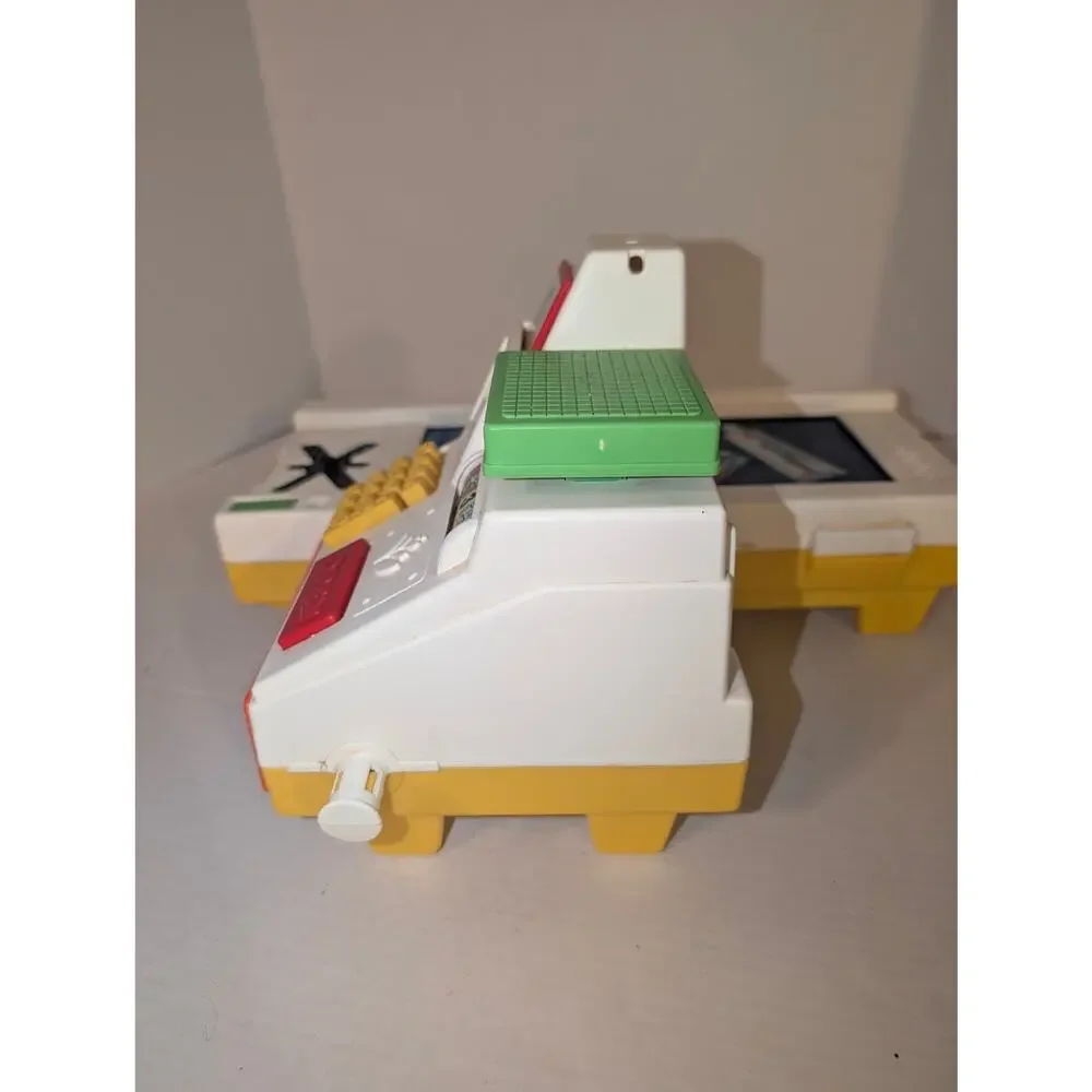 Vintage 1988 Fisher Price Magic Scan Checkout Counter Fun With Food #2102